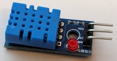 A picture of a DHT11 sensor.