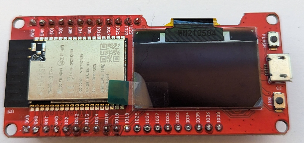 Makerfabs ESP32 board with integrated SSD1306 display